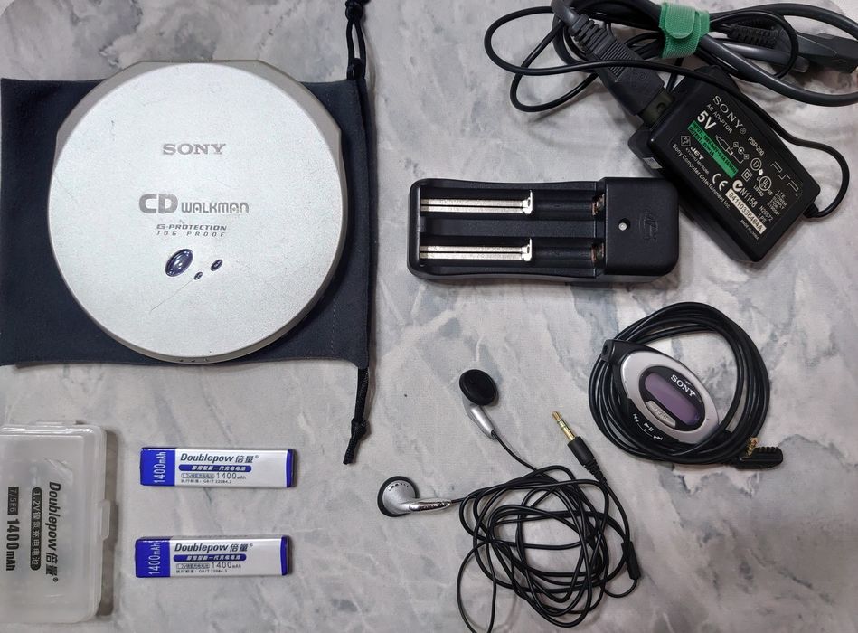 CD плеер Sony D-EJ915 Digital MEGA BASS Malaysia