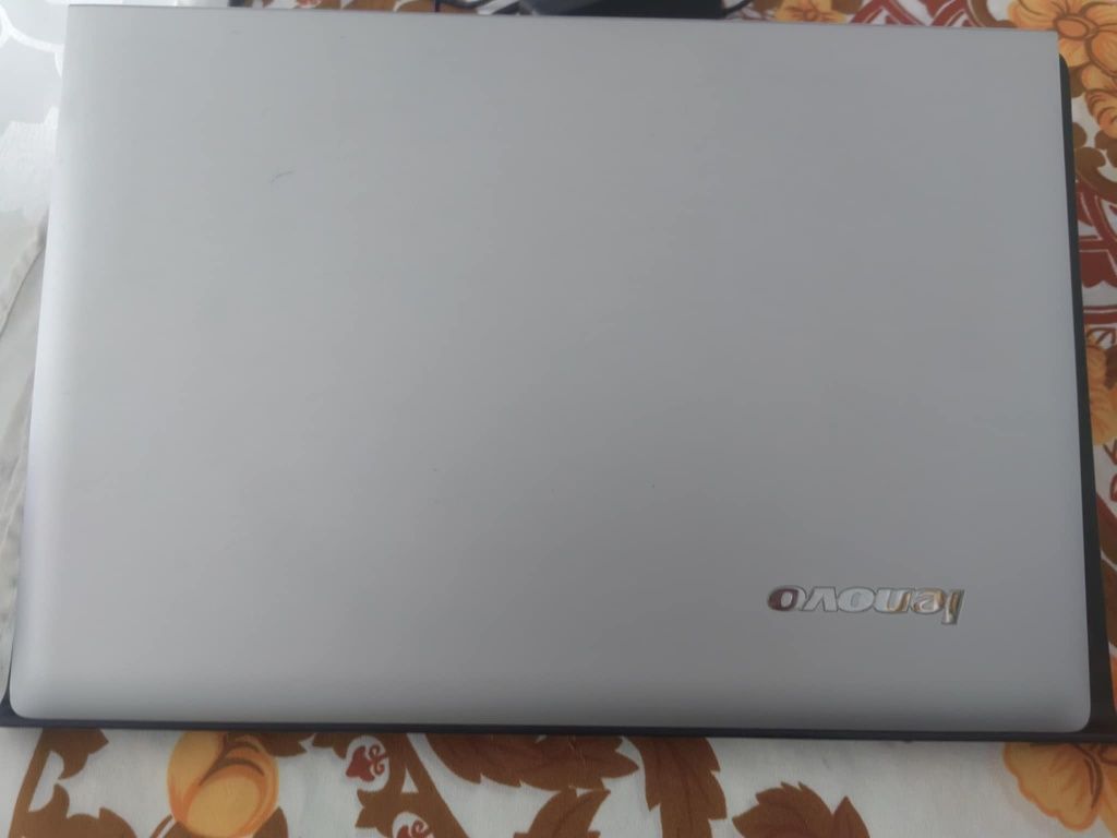 Лаптоп Lenovo G50-80. Използван, но в добро състояние.