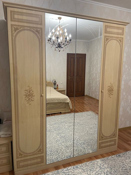 Спальный гарнитур б/у