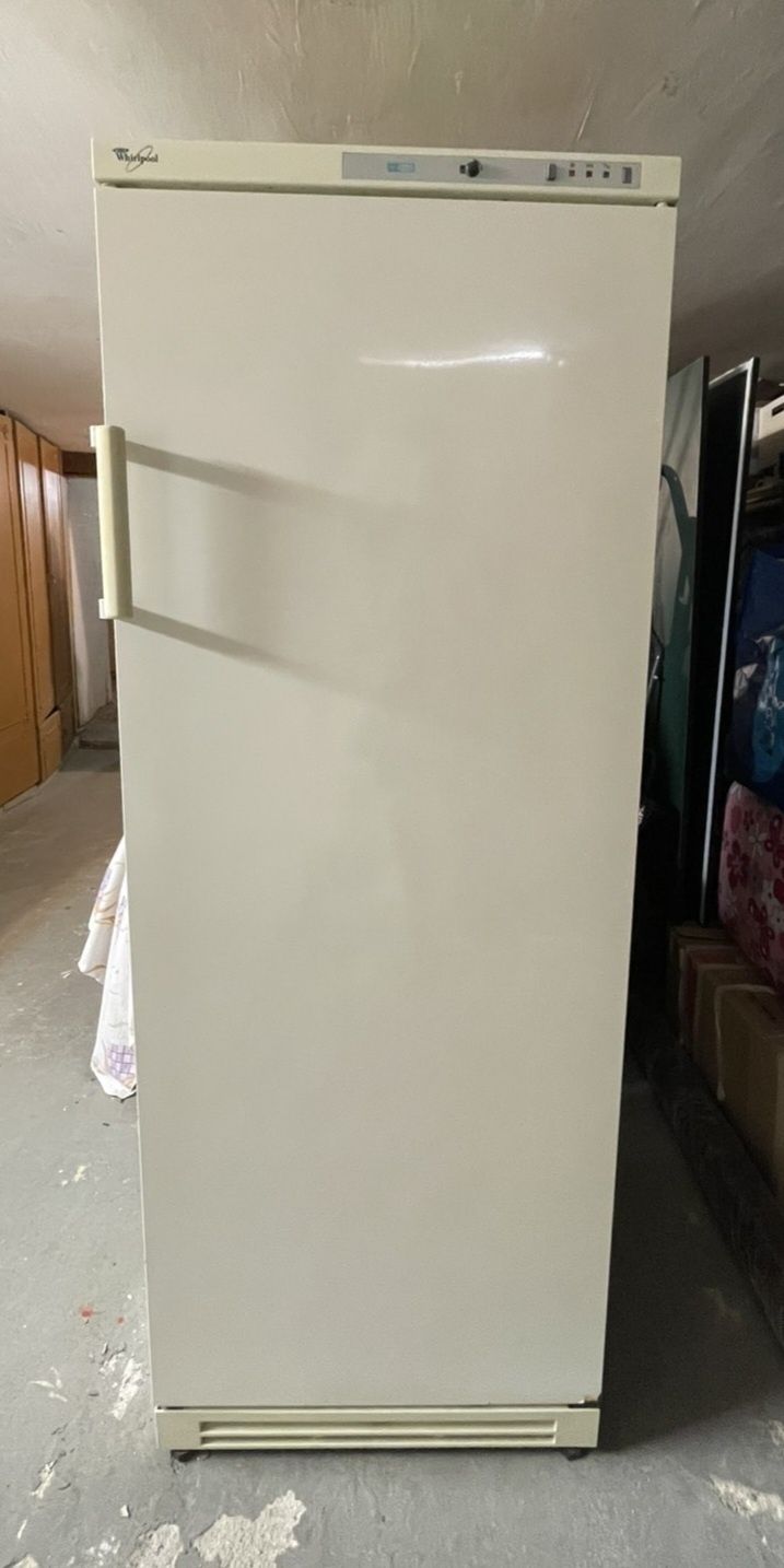 Фризер Whirlpool