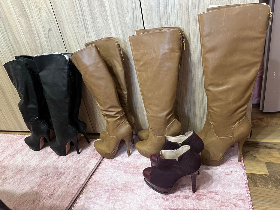 Дамски ботуши с висок ток