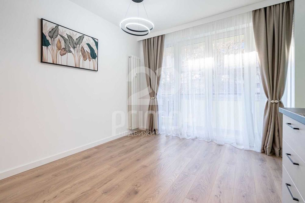 Продава се Тристаен апартамент в София, Медицинска академия - 77 кв.м за 4143 €/кв.м - Снимка #4