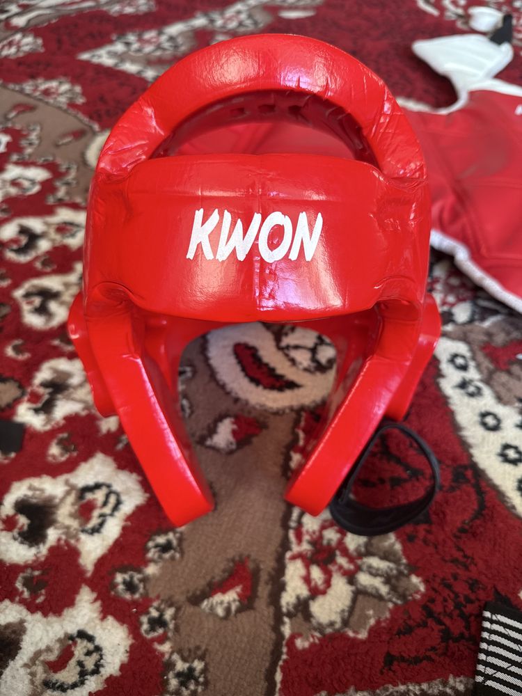 Экипировка для таэквон-до Kwon + Mooto (протектор, шлем, защита)