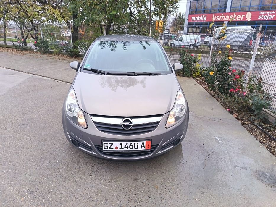 Opel corsa 1.4 Benzină 2011 euro 5