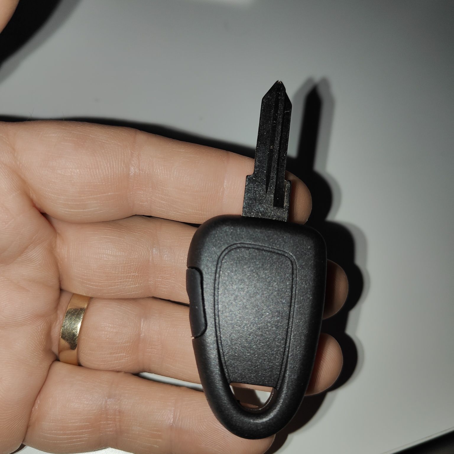 Cheie Smart 3 butoane - carcasa Iveco - Opel astra