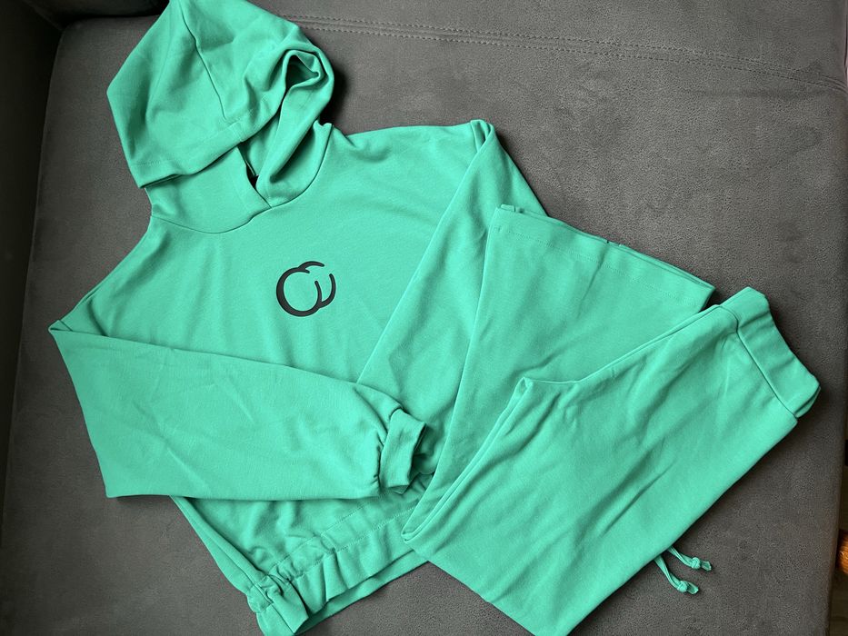 Комплет/ сет за момиче adidas, guess, khealth