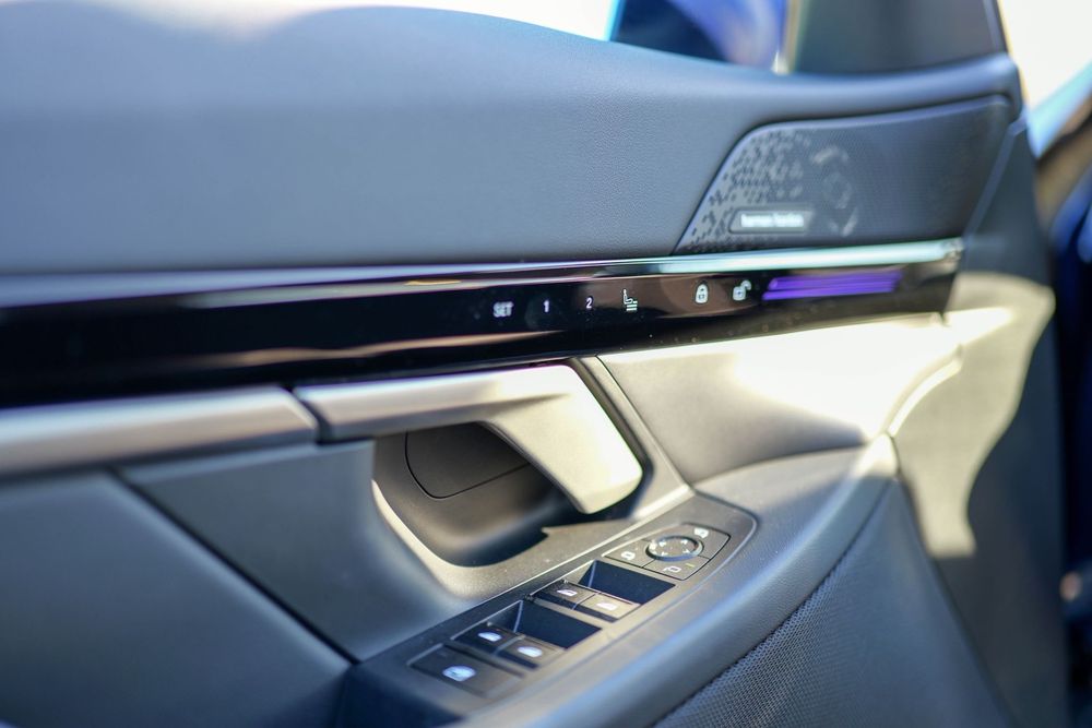 BMW Seria 5 2025 inchirieri Auto Masini Premium Bucuresti Volocar