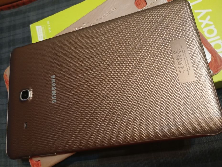 Продам планшет  Samsung Tab E