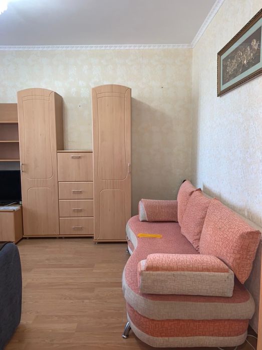 Мебель для гостиной, диван