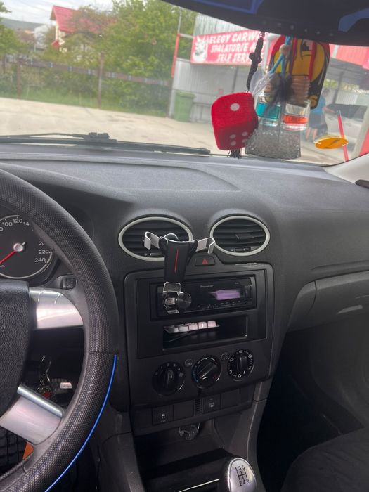 Vând Ford Focus 1.6 diesel, 2005