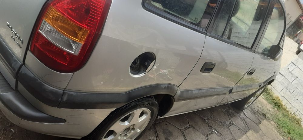 Опел Зафира А 1.6 бензин на части/ Opel zafira na chasti