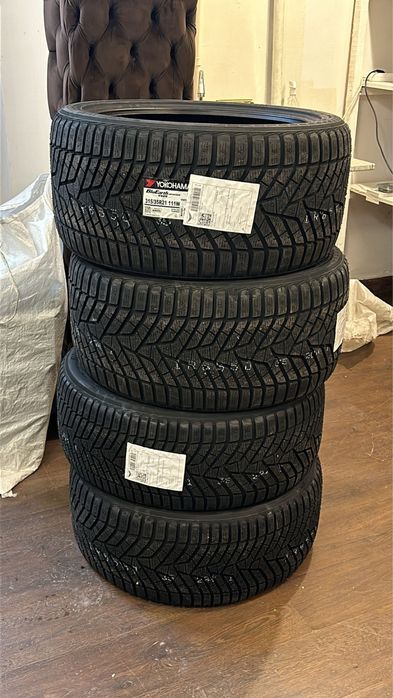 YOKOHAMA  V905 IARNA 315/35 R21 111W YOKOHAMA  275/40 R21 107W