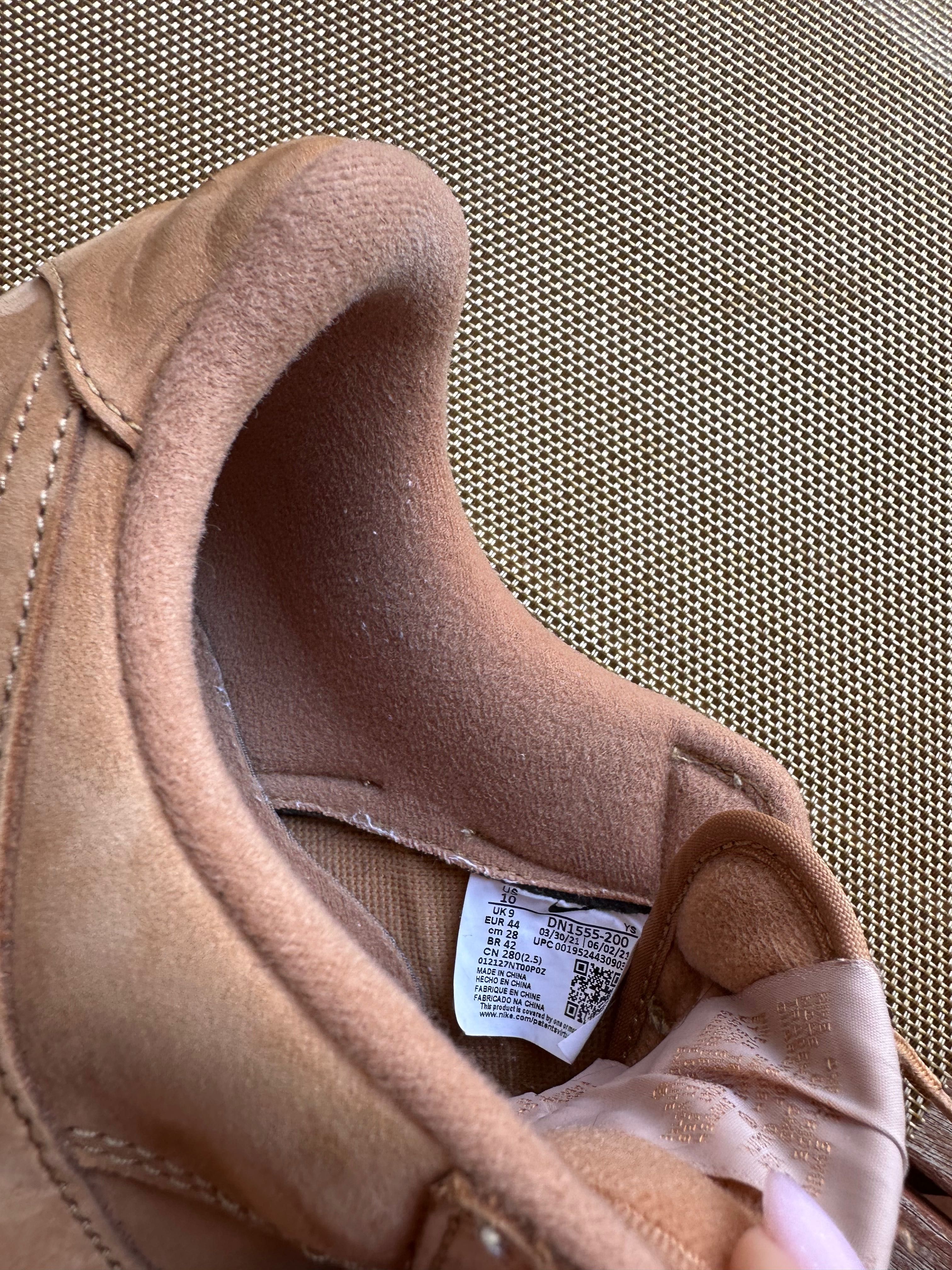 Уникален модел  Nike Air Force 1 Supreme маратонки