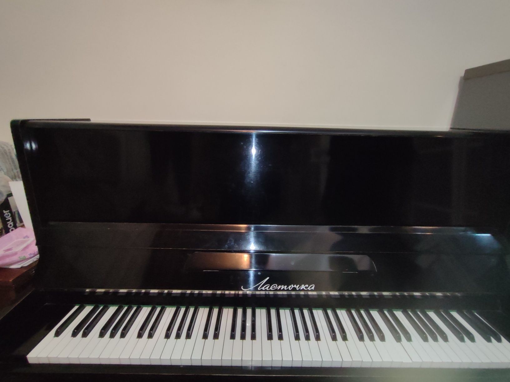 Pianino lastochka