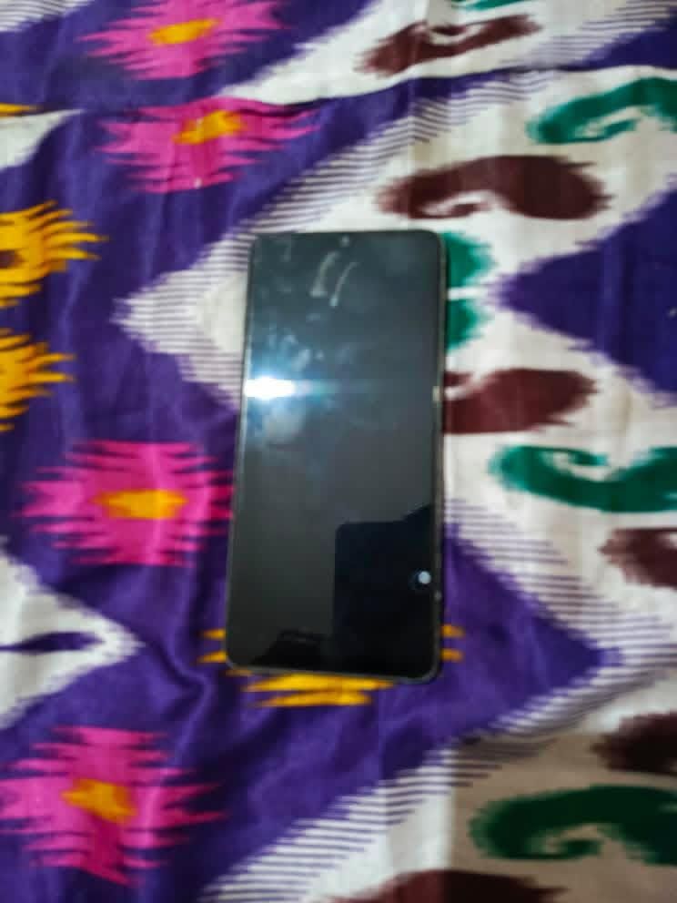 Samsung A32 sotilafi aybi yuq