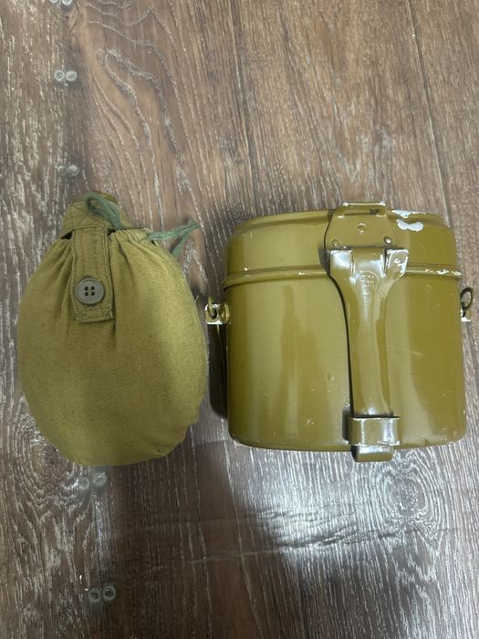 Фляжка с котелком и нацессор