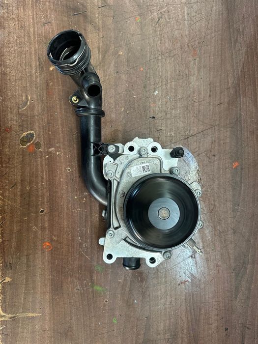 Pompa apa mercedes w212 w205 w204 c207 glk 2.2cdi euro 5 om651 10000km