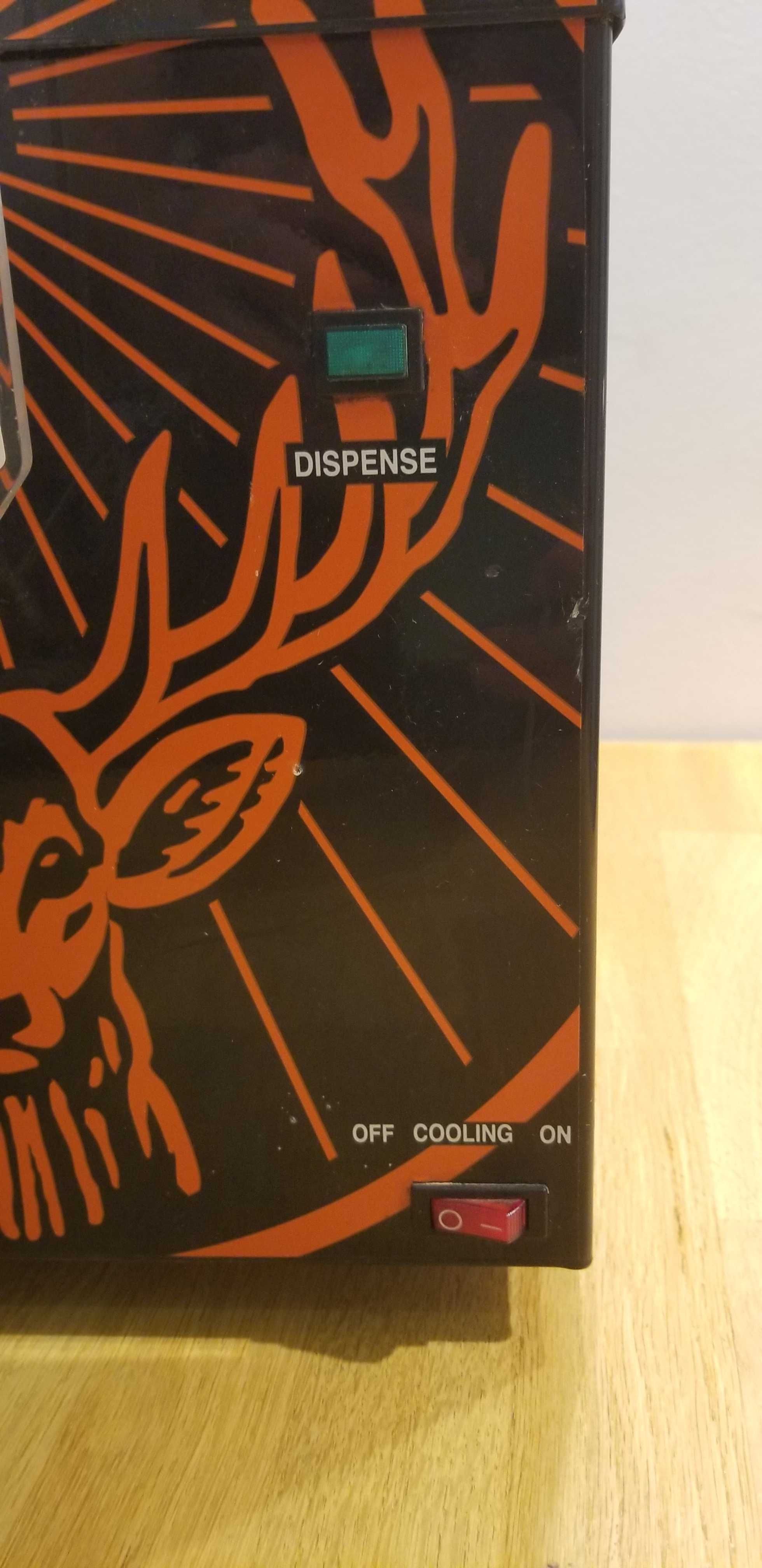 Продавам професионален охладител JAGERMEISTER