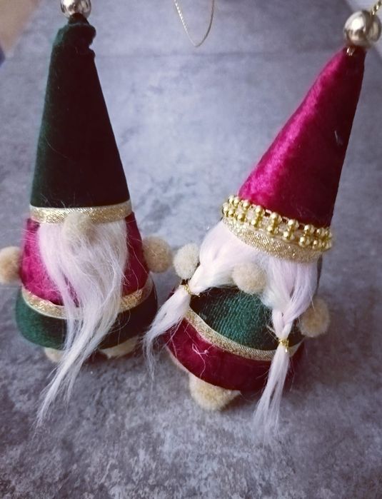 Globulețe , piticii , gentuțe inimioare