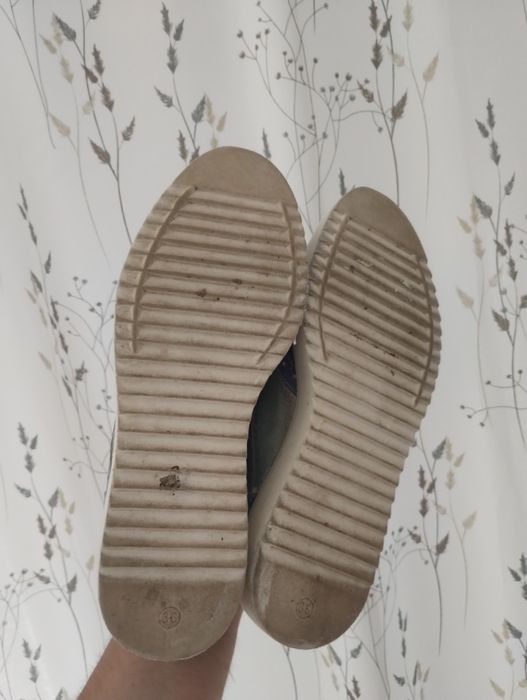 Pantofi eleganți femei