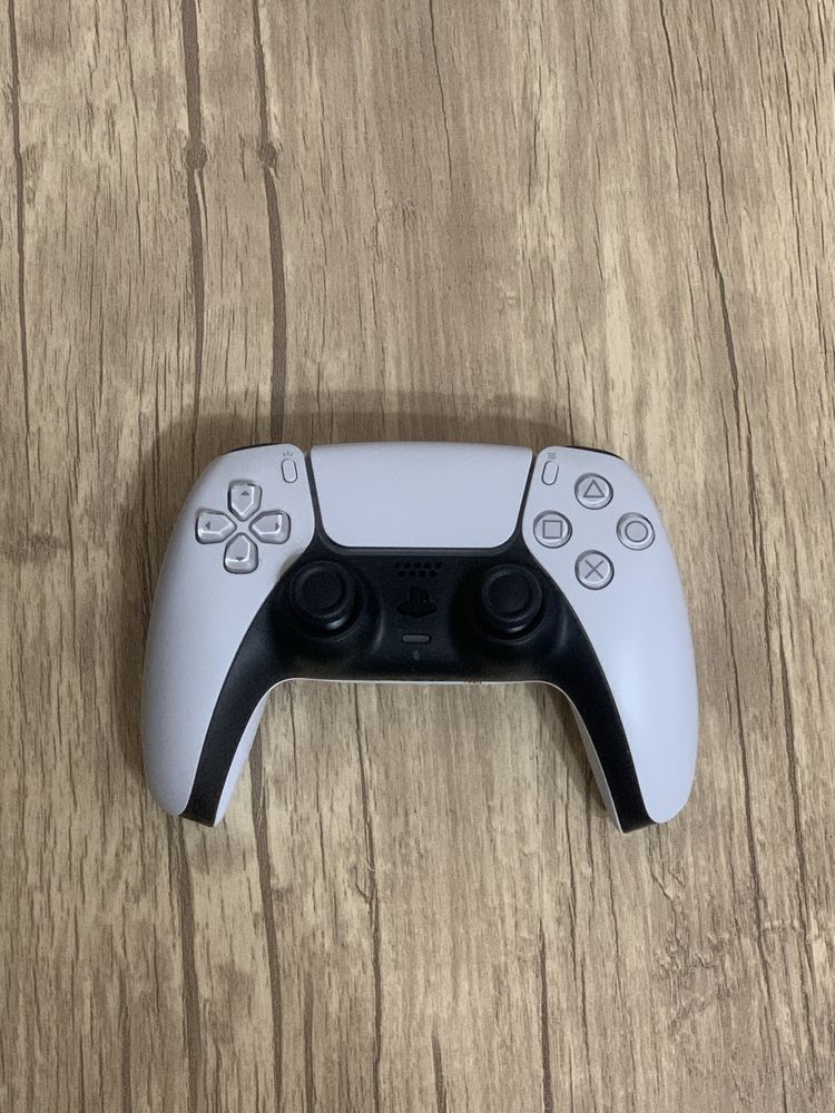 Продам PlayStation 5 – идеальное состояние