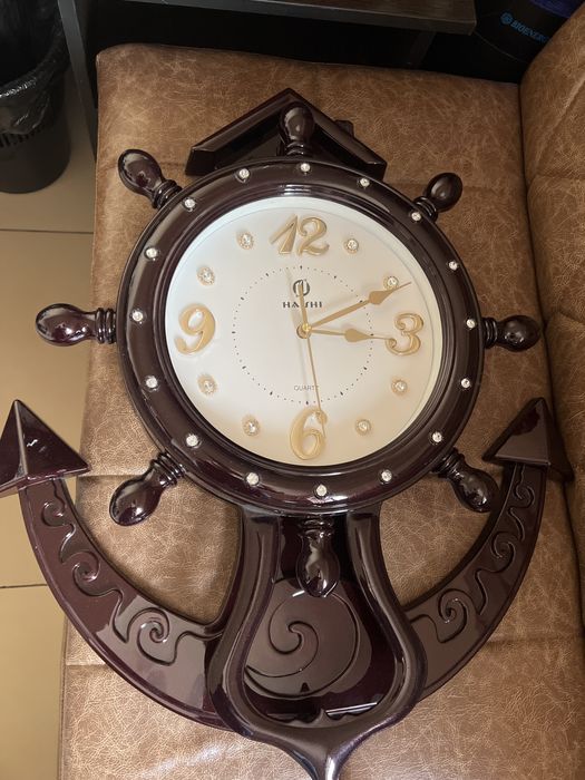 Часы настенные в форме Якоря