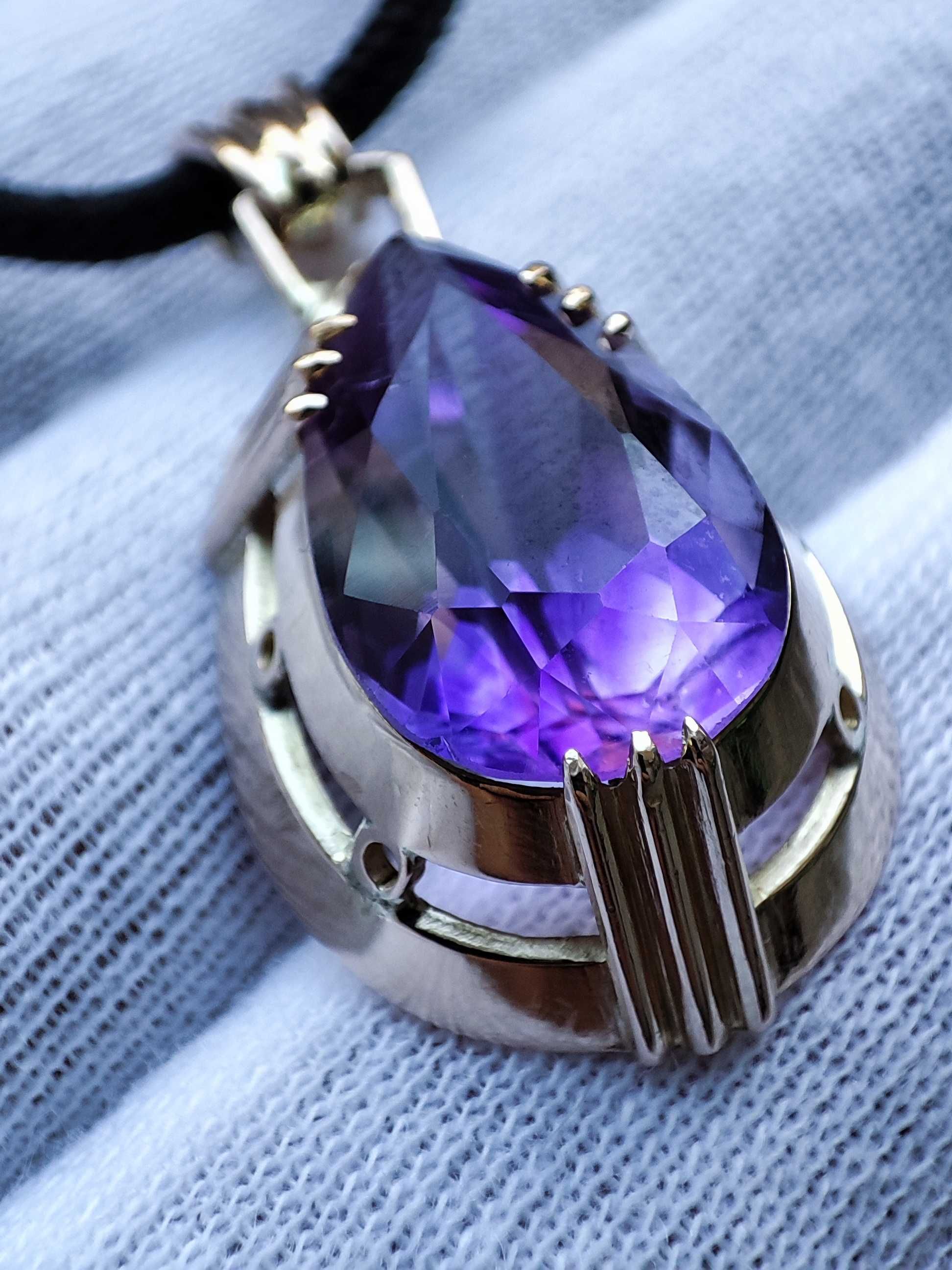 Fantastic Pandantiv Amuleta Aur 14K Cu Ametist Amethyst Natural Unicat