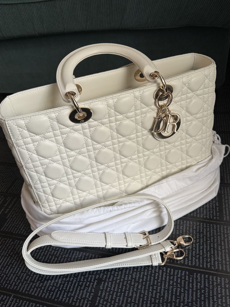 Чанта Miss Dior Large в бял цвят