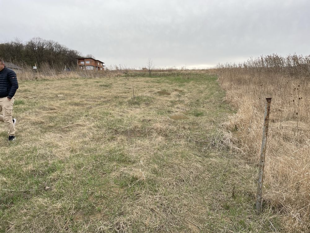 Teren intravilan zona Lebada Rai