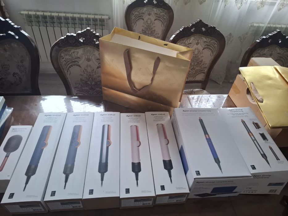 Дайсон фен, стайлер, расчески