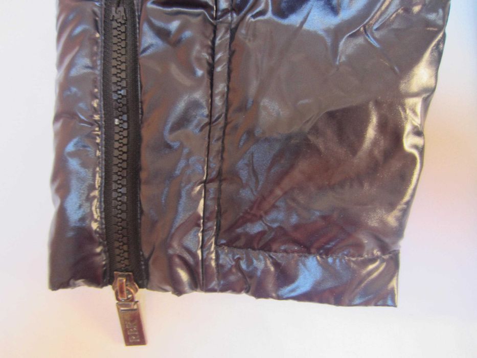 Geaca RekuaIT, masura L, umpluta cu puf, strare f. buna.