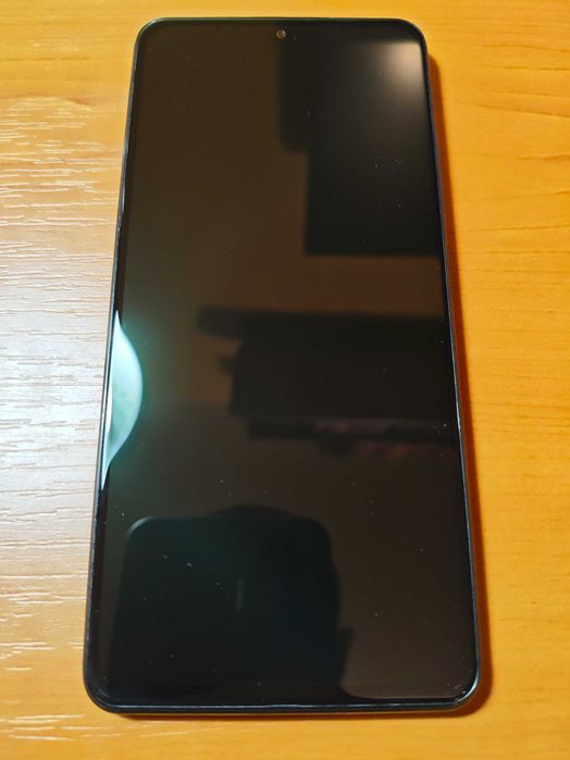 Осемядрен Xiaomi Poco F3 6/128 GB пълен комплект