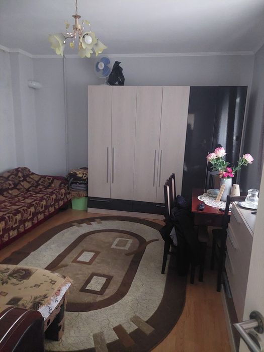 Vând casa cartierul Iris