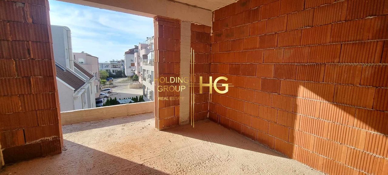 Продава се Тристаен апартамент в Варна, Бриз - 117 кв.м за 1838 €/кв.м - Снимка #7