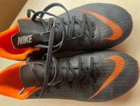 Nike бутонки сетски