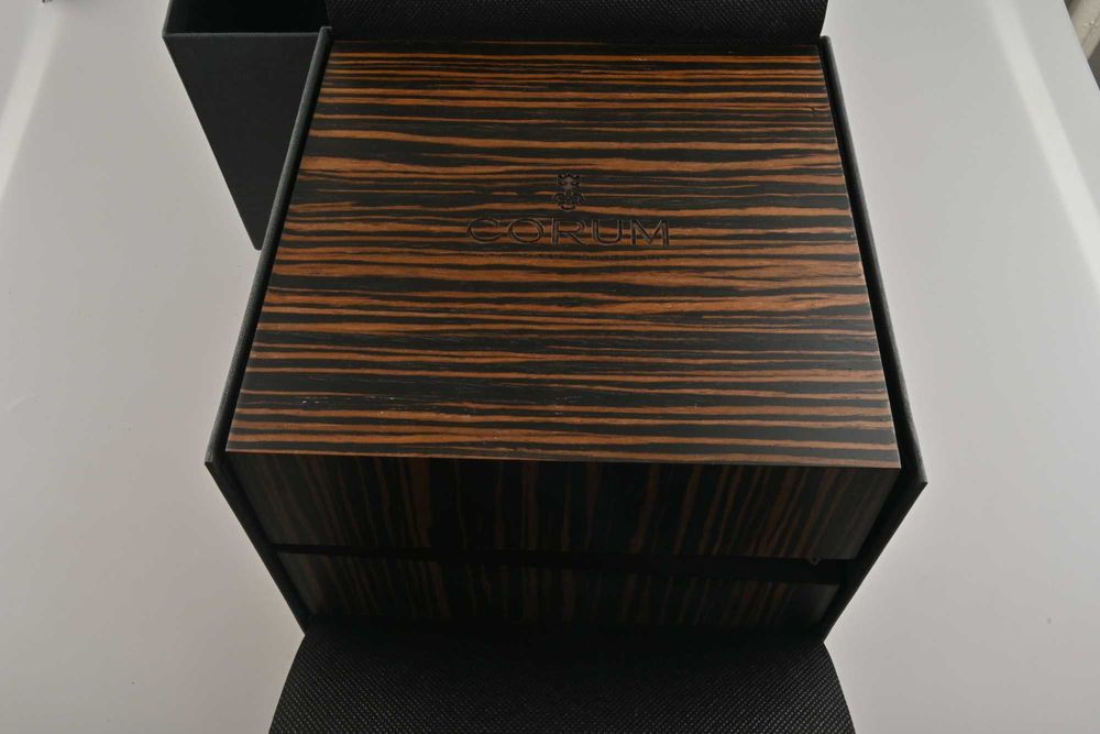 НОВ Corum Admiral's Cup Deep Hull Automatic Titanium 48мм