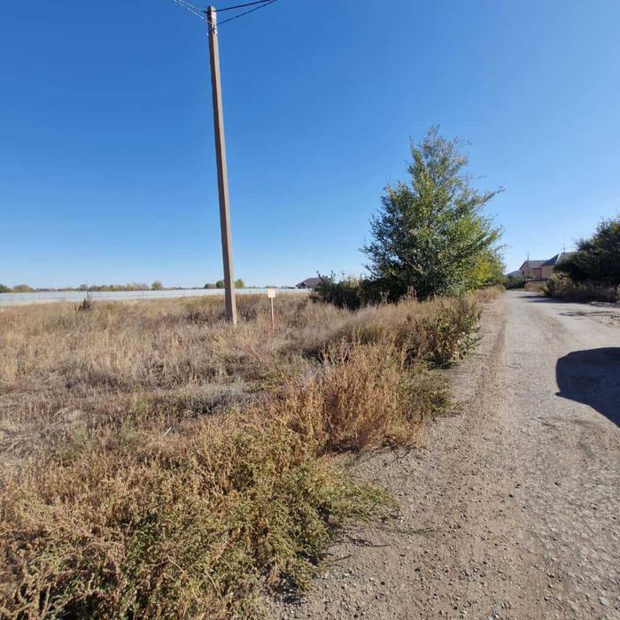 Продам участок на жером 7 соток по ул Жансугурова