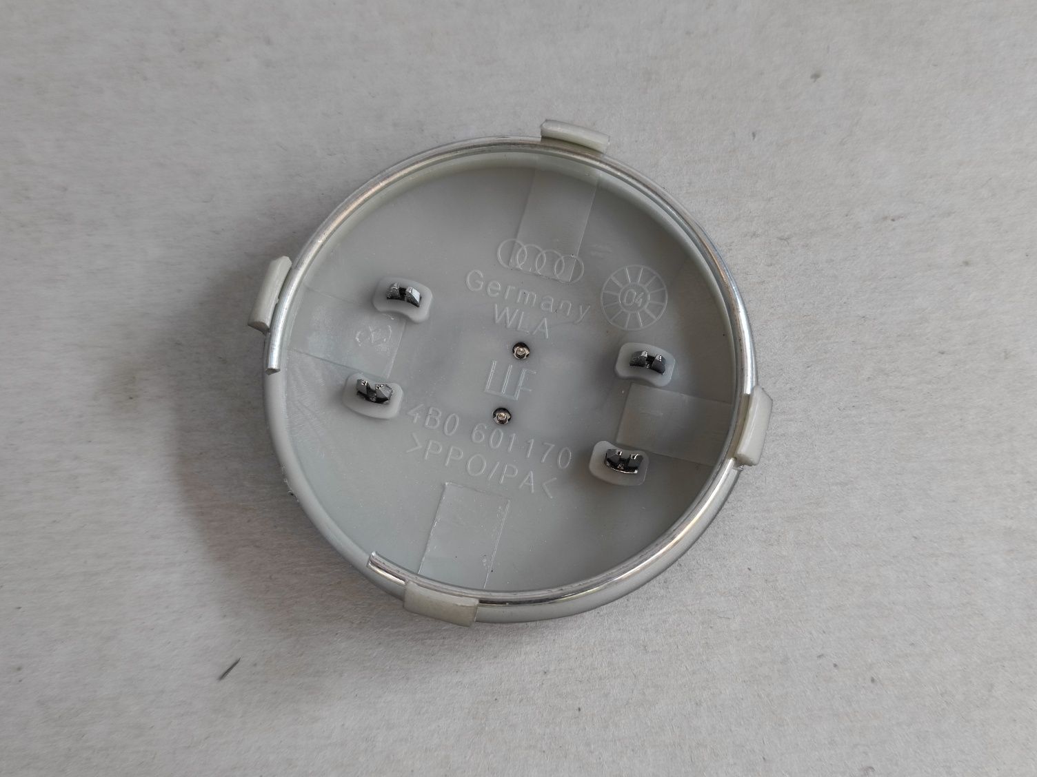 60мм Капачки за джанти за АУДИ AUDI А3 А4 А5 А6 А7 А8 OEM 4B0601170