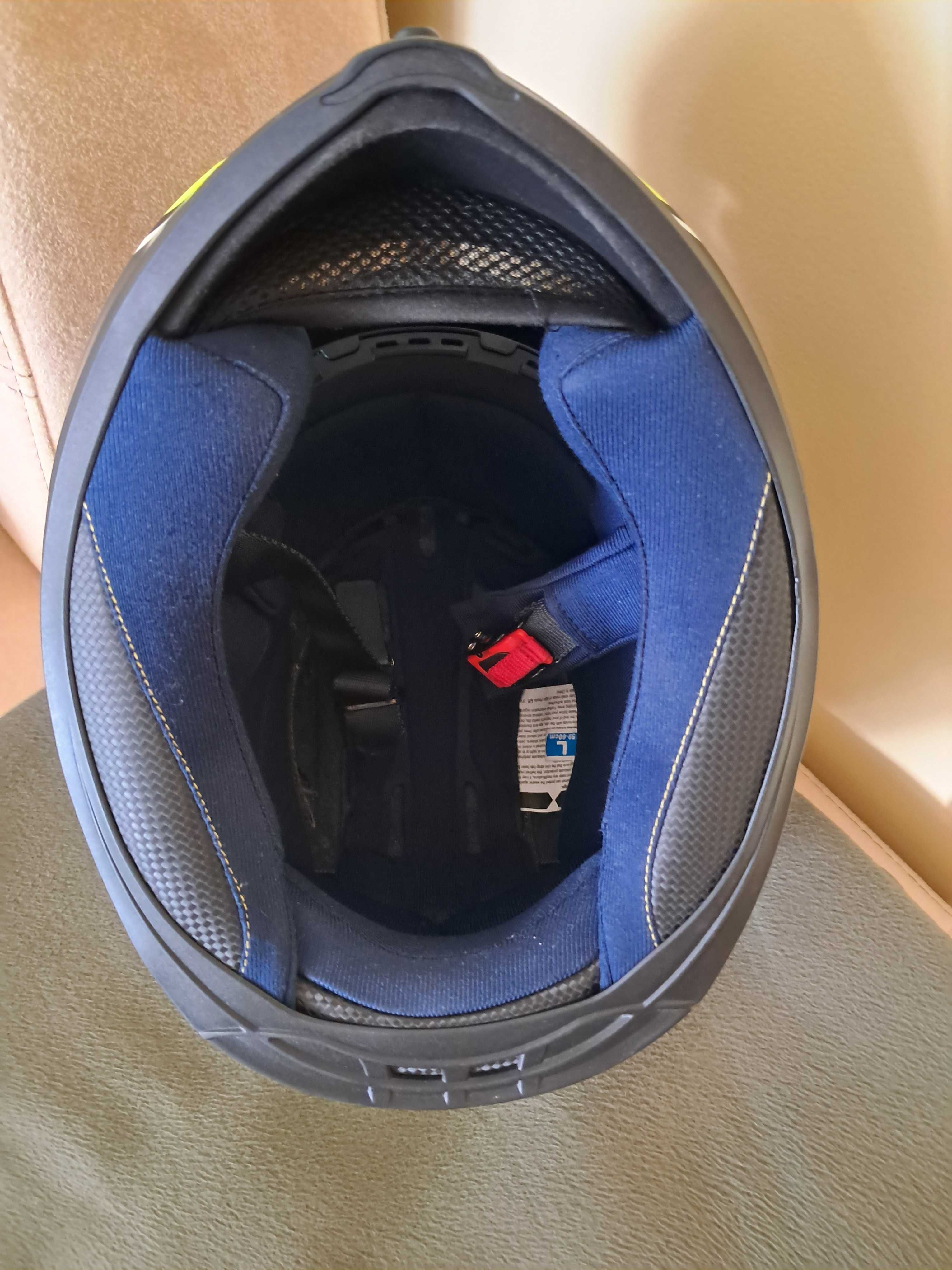 Продавам каска iXS 1100