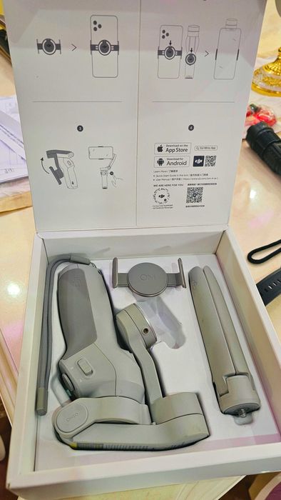 Sistem de stabilizare Dji Osmo Mobile SE