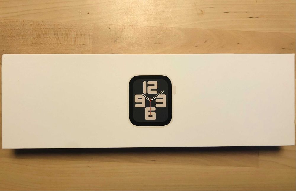 Apple Watch SE (2024) Starlight Aluminium 44mm