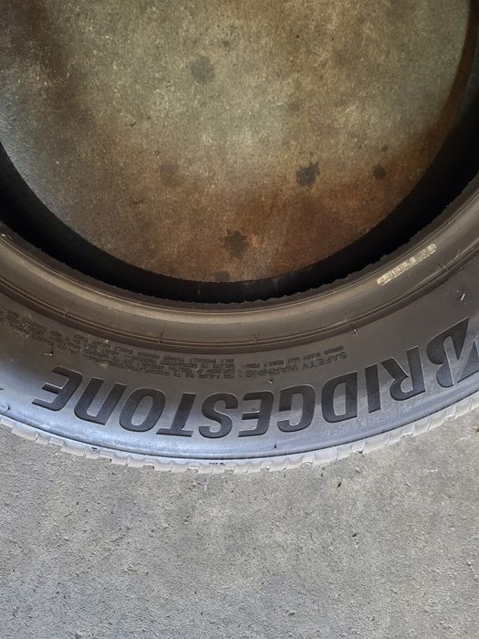 2 anvelope 215 60 R 17 Bridgestone iarn