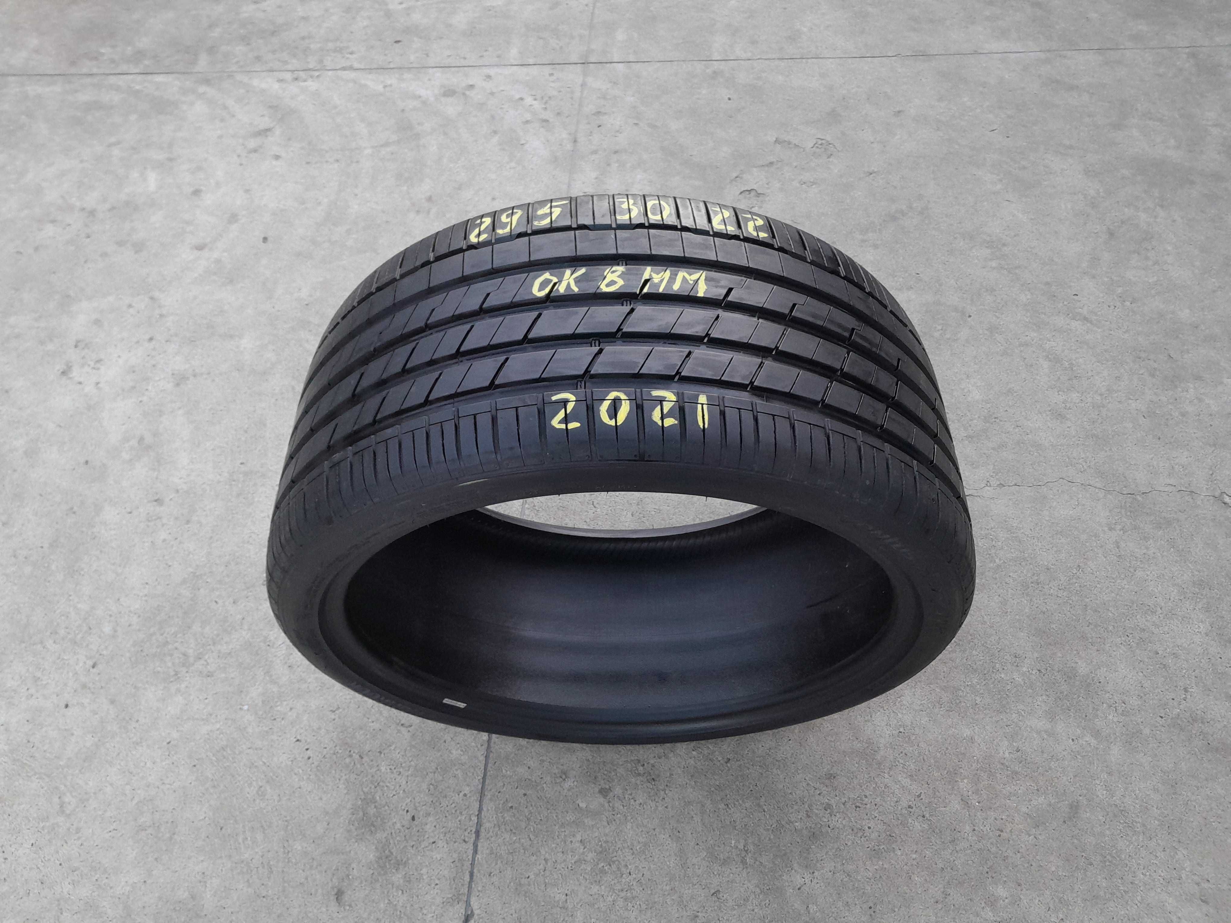 O anvelopa de vara 295 30 22 hankook ventus S1 evo 3 suv cu 8 mm