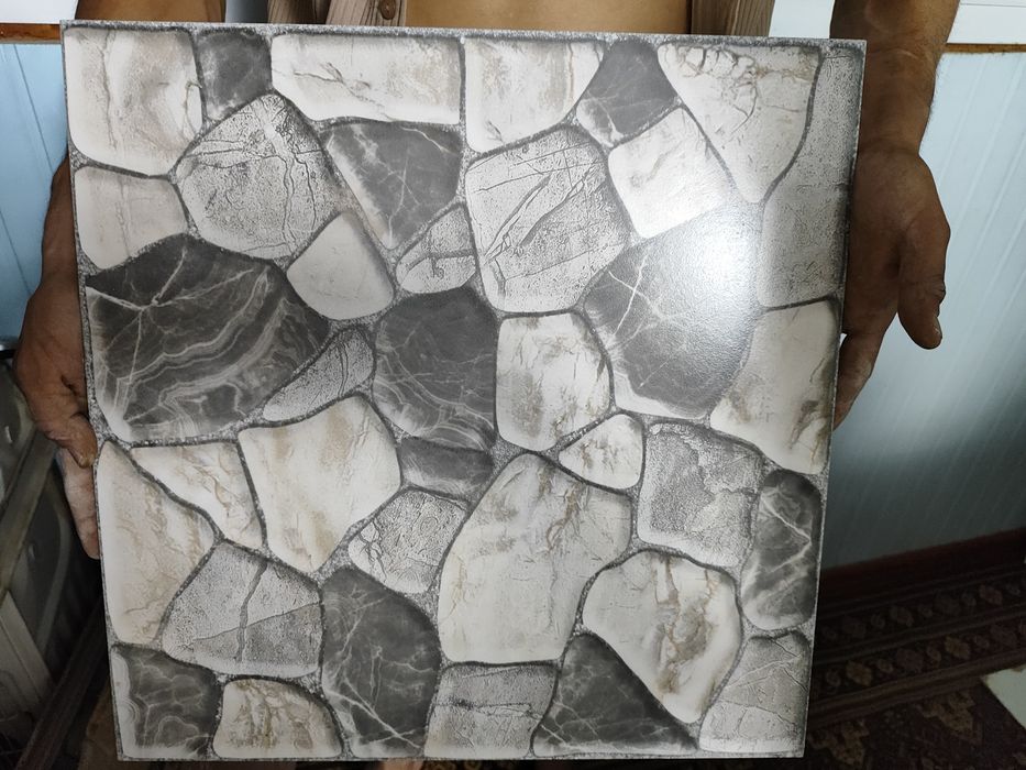 НОВАЯ керамическая плитки новые количество -4 штуки