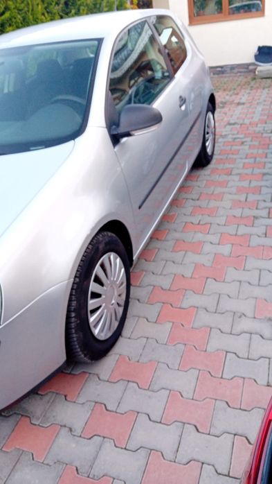 Vand Vw Golf 5,numai 46.000 km,1,4 l benzina