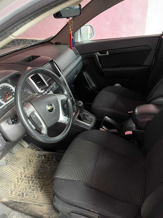 Vând Chevrolet Captiva 2.4 Benzină