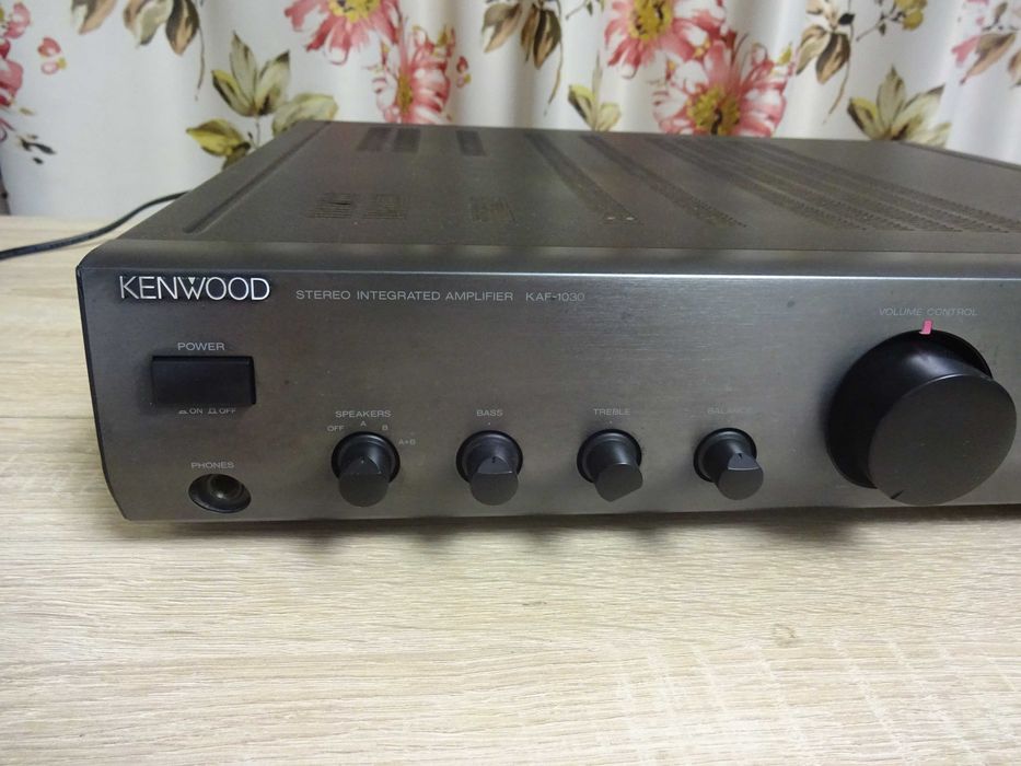 Amplificator Kenwood 2x55W