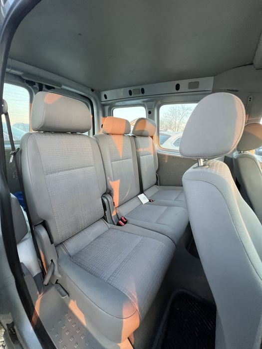 Vand vw kaddy cu 5 locuri 2006 gaz+ benzina