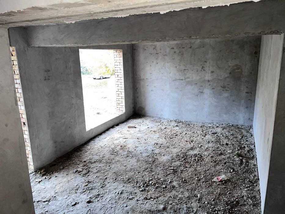 Продам участок 2- соток с новым домом, коробка