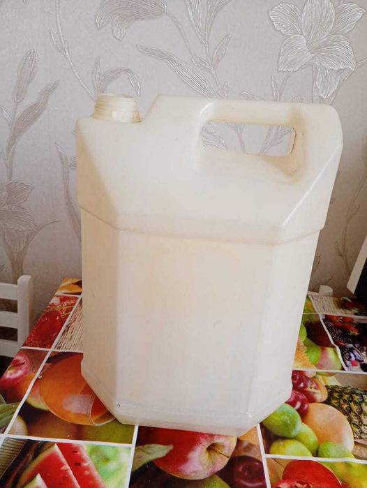 Канистра для питьевой воды 8 л.